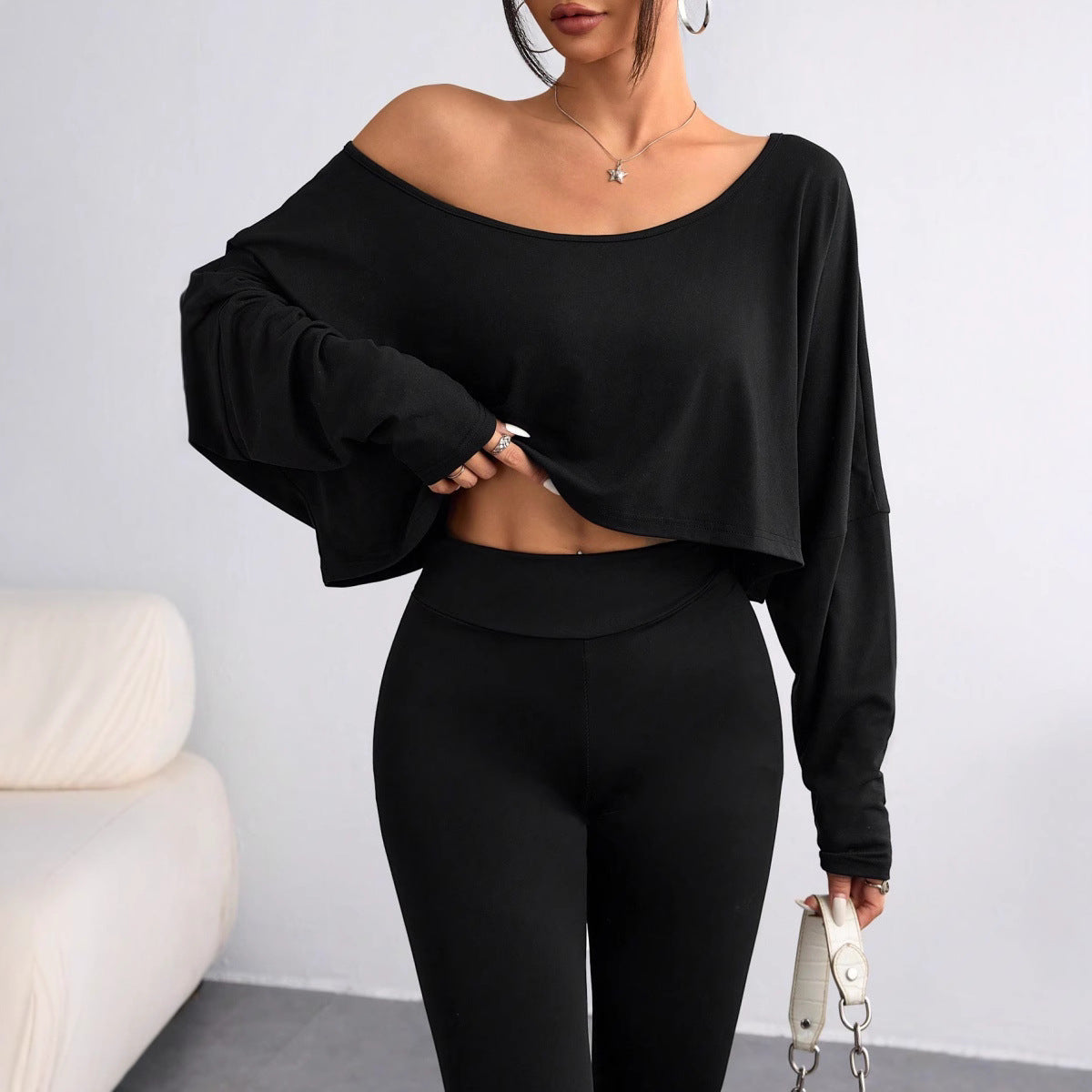 Solid Color Shoulder Long Sleeve Loose-fitting Cropped Top